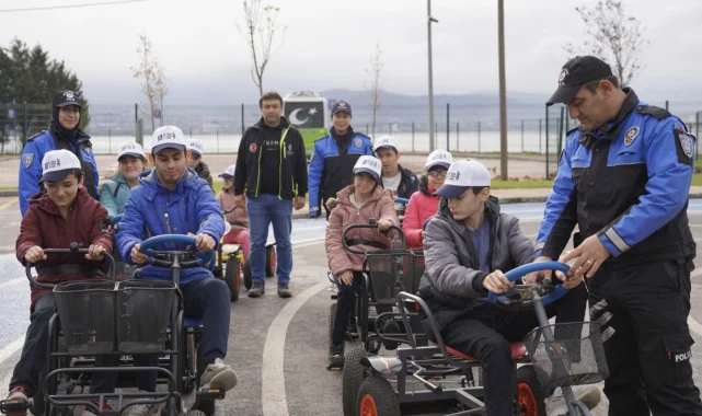 Kocaeli Trafik Parkı'nda eğitim ve eğlence bir arada