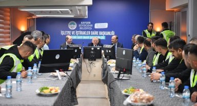 Memduh Büyükkılıç'ta teknik ekiple sabah çorbası