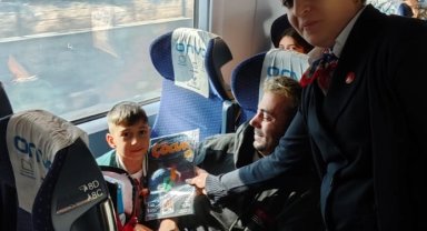 RTÜK Medya ve Çocuk Dergisi, YHT yolcusu çocuklara dağıtıldı