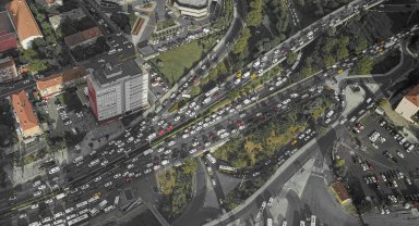 Sadece İstanbul'un değil megaşehirlerin ortak problemi... Her gün park yeri arayışı 23,5 milyon dakika kaybettiriyor!