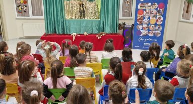 Sakarya'da 'Bir Hikâye Bin Neşe' projesiyle çocuklar mutlu