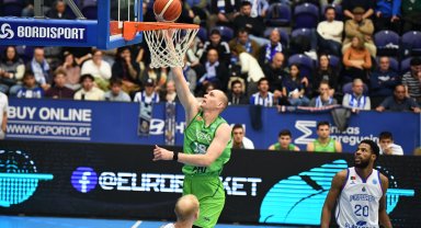 TOFAŞ potadaki namağlubiyetini sürdürüyor