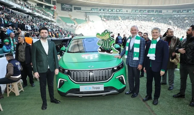 Togg, Bursaspor'un tribün ve şort sponsoru oldu