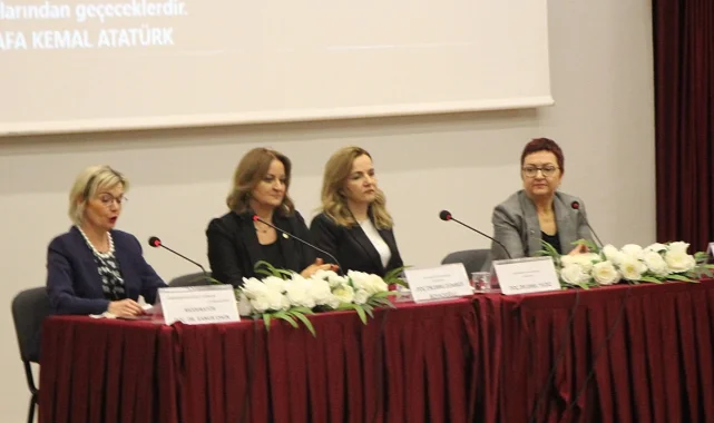 Uzunköprü'de 'Güçlü Kadınlar' paneli
