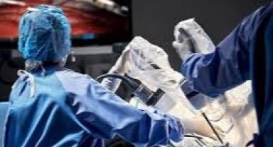 67 yaşındaki kalp hastası robotik cerrahi ile hayata tutundu