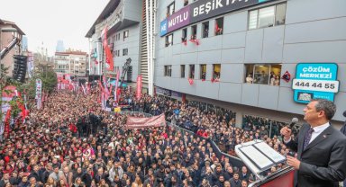 Binler Beşiktaş'ta büyük mitingte! Türk yargısına 'Özel' çağrı!