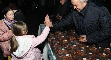 Bursa Nilüfer'den kandil simidi ikramı