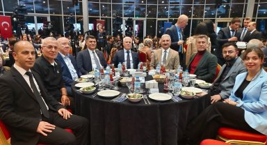 Bursa'da Başkan Bozbey gazetecilerle buluştu