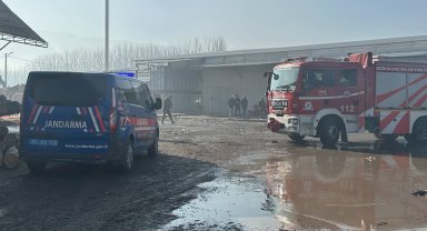 Düzce'de fabrikada yangın