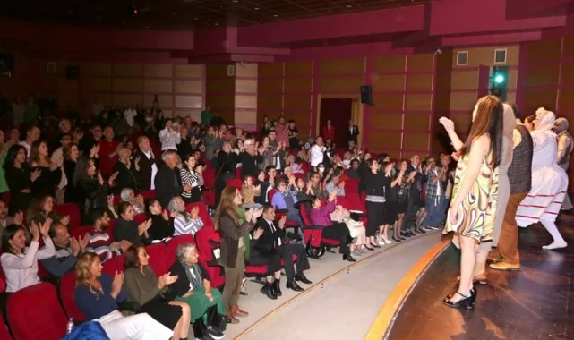 Eskişehir Şehir Tiyatroları 100 bin sanatseverle buluştu