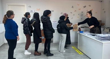 Eskişehir'de hijyenik ped desteğine devam
