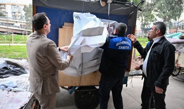 İzmir Bornova'da viyadükaltı pazaryerine düzenleme