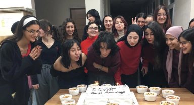 İzmir'de üniversiteli gençler yalnız hissettirilmedi