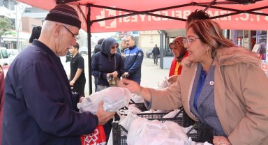 İzmit ürettiklerini paylaşmayı sürdürüyor