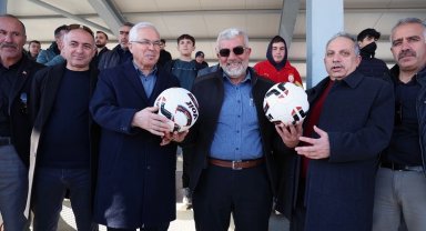 Kayseri Talas protokolünden turnuvaya destek