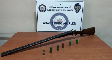 Keşan'da ruhsatsız silah ve kartuş ele geçirildi