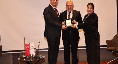 Şadi Özdemir: ''Kentsel dönüşümde belediyeler sürecin merkezinde olmalı''