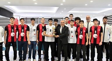 Şampiyonada Antalya Muratpaşa'yı temsil edecekler