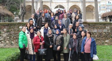 Saruhanlılı kadınlar Manisa'yı adım adım gezdi