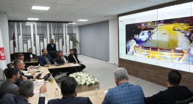 Ankara Keçiören'de karla mücadele koordineli sürdürüldü