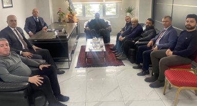 Artvin Faal Gazeteciler Derneği'nden Ticaret Borsası'na 'Hayırlı olsun' ziyareti