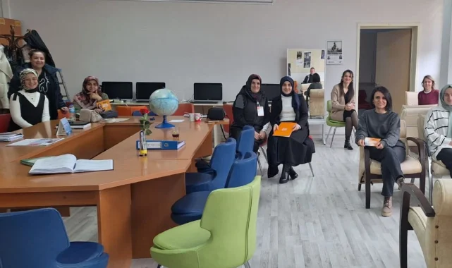 Artvin'de öğrencilere "Açık Kapı Projesi" tanıtıldı