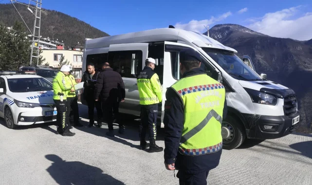 Artvin'de trafik denetimlerine devam