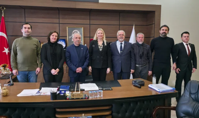 Başkan Özcan, Türk Hava Kurumu'nun 100. yılını kutladı