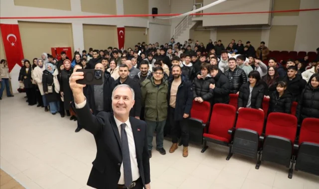 Başkan Taban İnegöl'de gençlerle buluştu