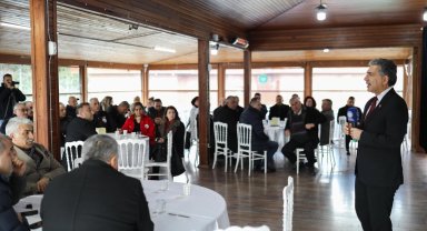 Bursa Gemlik'te muhtarlarla buluşma sürüyor