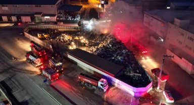 Bursa İnegöl'de Atık Toplama Merkezi'nde yangın