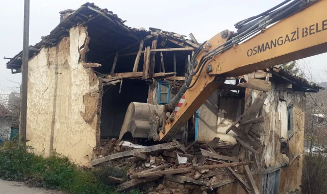 Bursa Osmangazi'de metruklara yıkım