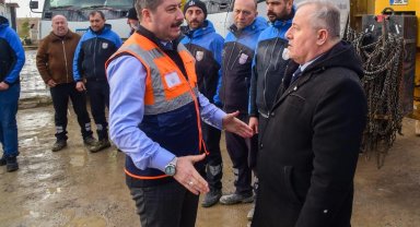 Bursa Yenişehir'de kar çalışmaları aralıksız sürdü