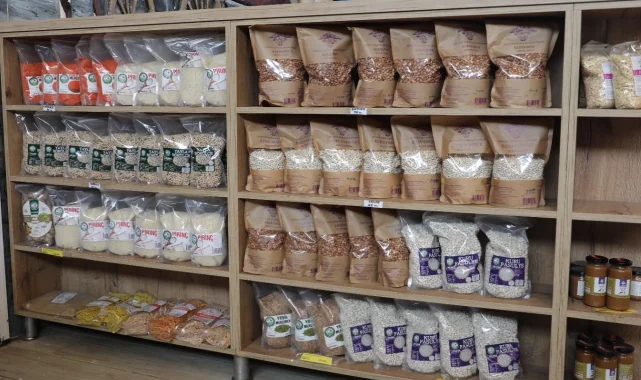 Çınar Halk Market'in doğal ürünleri Gülümse Kafe'de