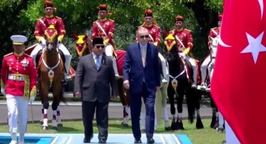 Cumhurbaşkanı Erdoğan Endonezya'da... Türkiye-Endenozya ilişkileri gelişiyor