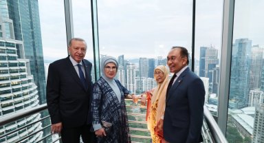 Cumhurbaşkanı Erdoğan'dan ikiz kulelere ziyaret
