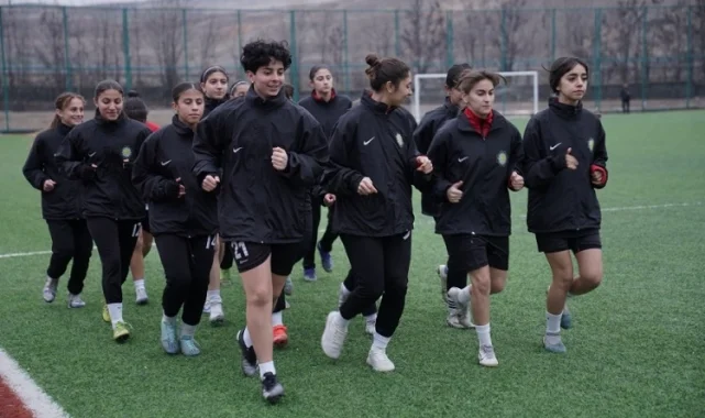 DBB Kadın Futbol Takımı iddialı geliyor