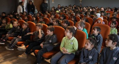 Hakkaniyeli çocuklar İzmit Belediyesi'nin etkinliğinde buluştu