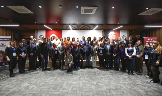 İstanbul'da "Sokak Hayvanları Çalıştayı"düzenlendi