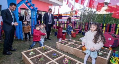 İzmir Büyükşehir miniklere 'yuva' oldu
