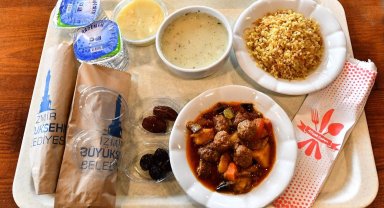 İzmir'de 50 TL'ye iftar!