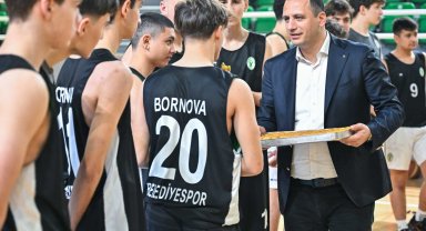 İzmirli sporculara baklavalı moral ziyareti