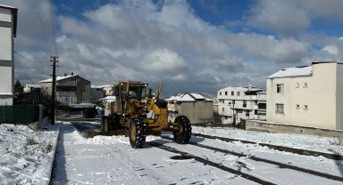 Kocaeli Çayırova'da ekipler kar teyakkuzunda