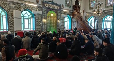 Kocaeli'de Akça Camii ibadete yeniden açıldı