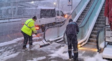 Kocaeli'de Büyükşehir ekipleri, yaya güvenliği için sahada