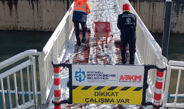 Kocaeli'de kar dindi, Büyükşehir'in çalışması bitmedi!