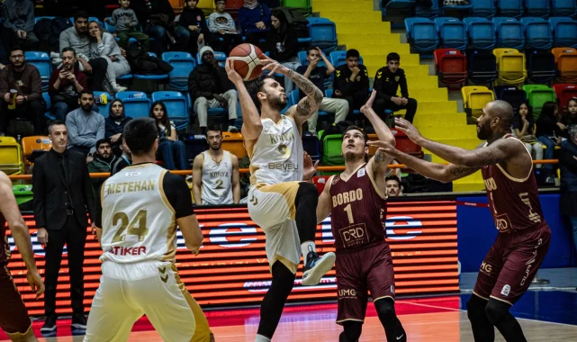 Konya, Bandırma Bordo Basketbol'a şans tanımadı