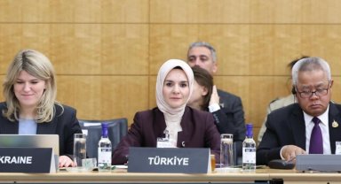 OECD'de Bakan Göktaş'tan 'Aile' vurgusu