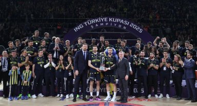 Potada Türkiye kupası Fenerbahçe Beko'nun oldu