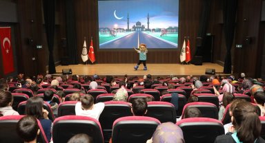 "Ramazan Neşesi Karatay'da" tiyatro gösterisine yoğun ilgi